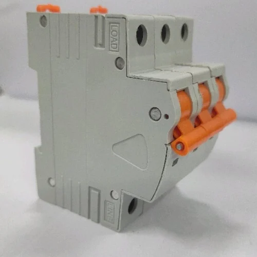 three-pole-mcb-500x500 (4)